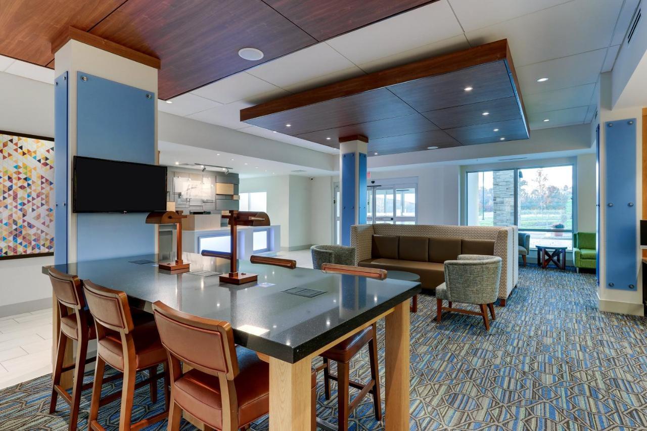 Holiday Inn Express & Suites - Middletown - Goshen By Ihg Exterior photo